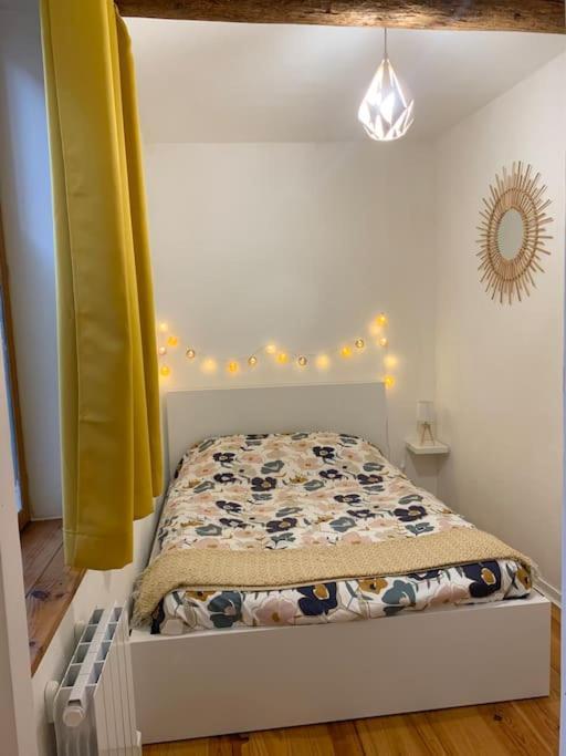 Le Petit Cocon Nimois Apartment Ним Екстериор снимка