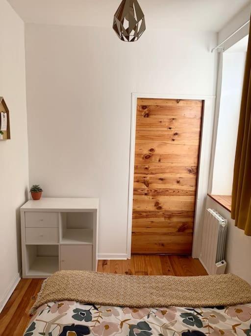 Le Petit Cocon Nimois Apartment Ним Екстериор снимка